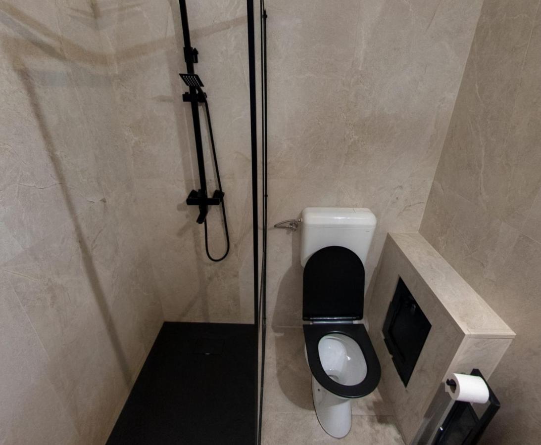 Hotel Duet 皮特什蒂 外观 照片
